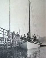 19 Zoe Boat